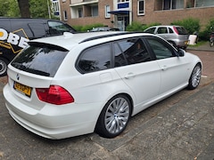 BMW 3-serie Touring - 318i Luxury Line
