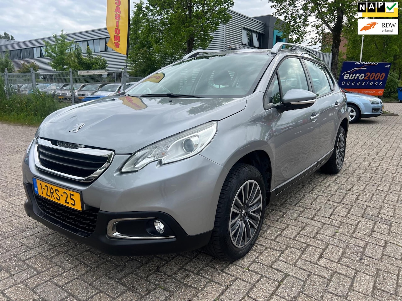 Peugeot 2008 - 1.2 VTi Active Pack Premium 1.2 VTi Active Pack Premium - AutoWereld.nl