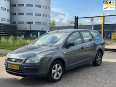 Ford Focus Wagon - 1.6-16V Ambiente/INRUILKOOPIE