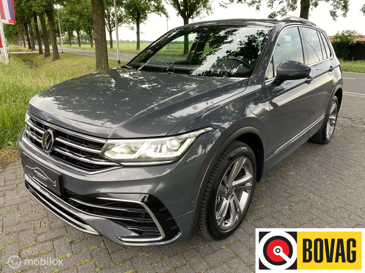 Volkswagen Tiguan - 1.4 TSI eHybrid I R-Line I 19 Inch I Model 2023 I - AutoWereld.nl