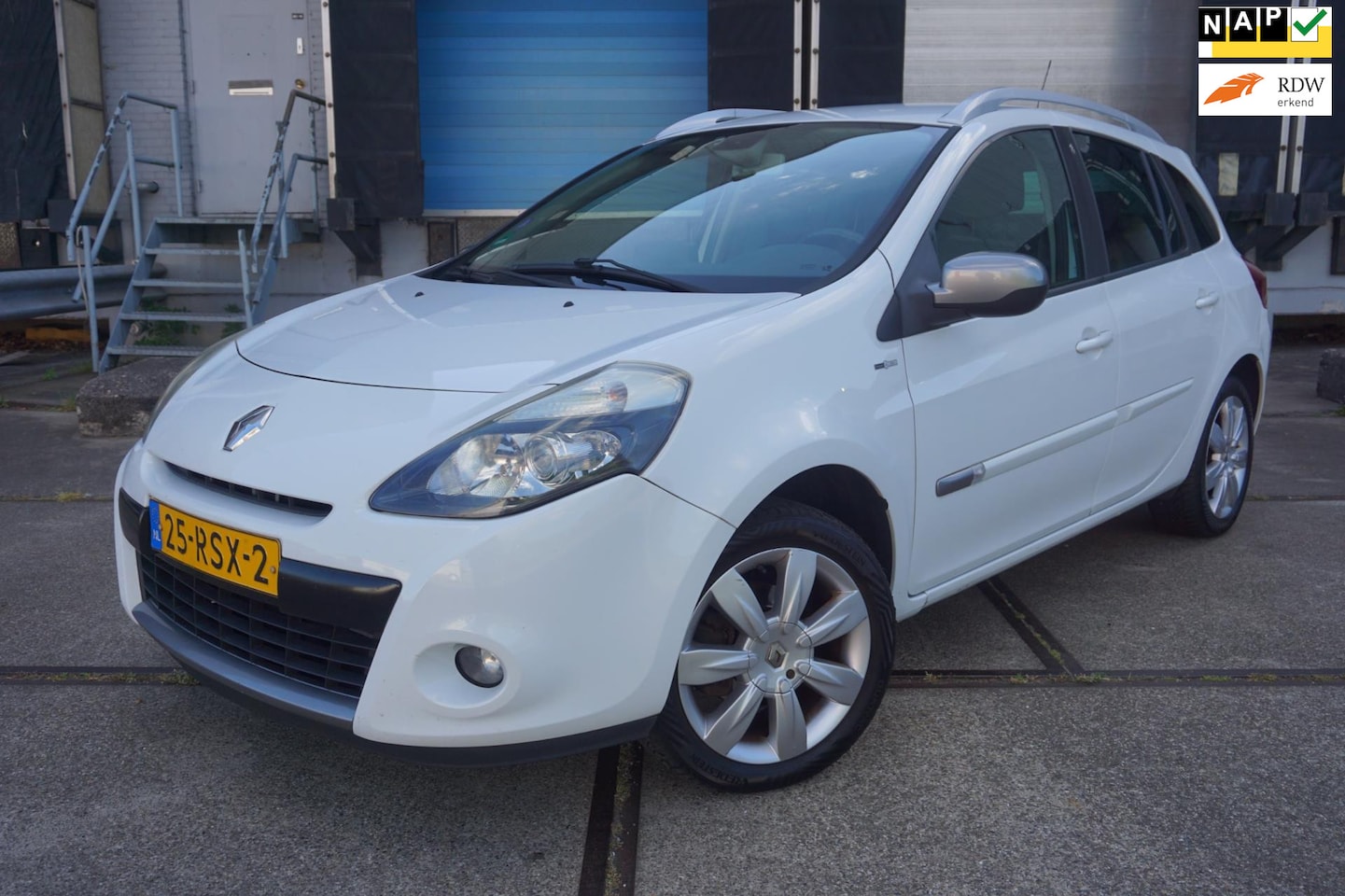 Renault Clio Estate - 1.2-16V Night & Day - AutoWereld.nl
