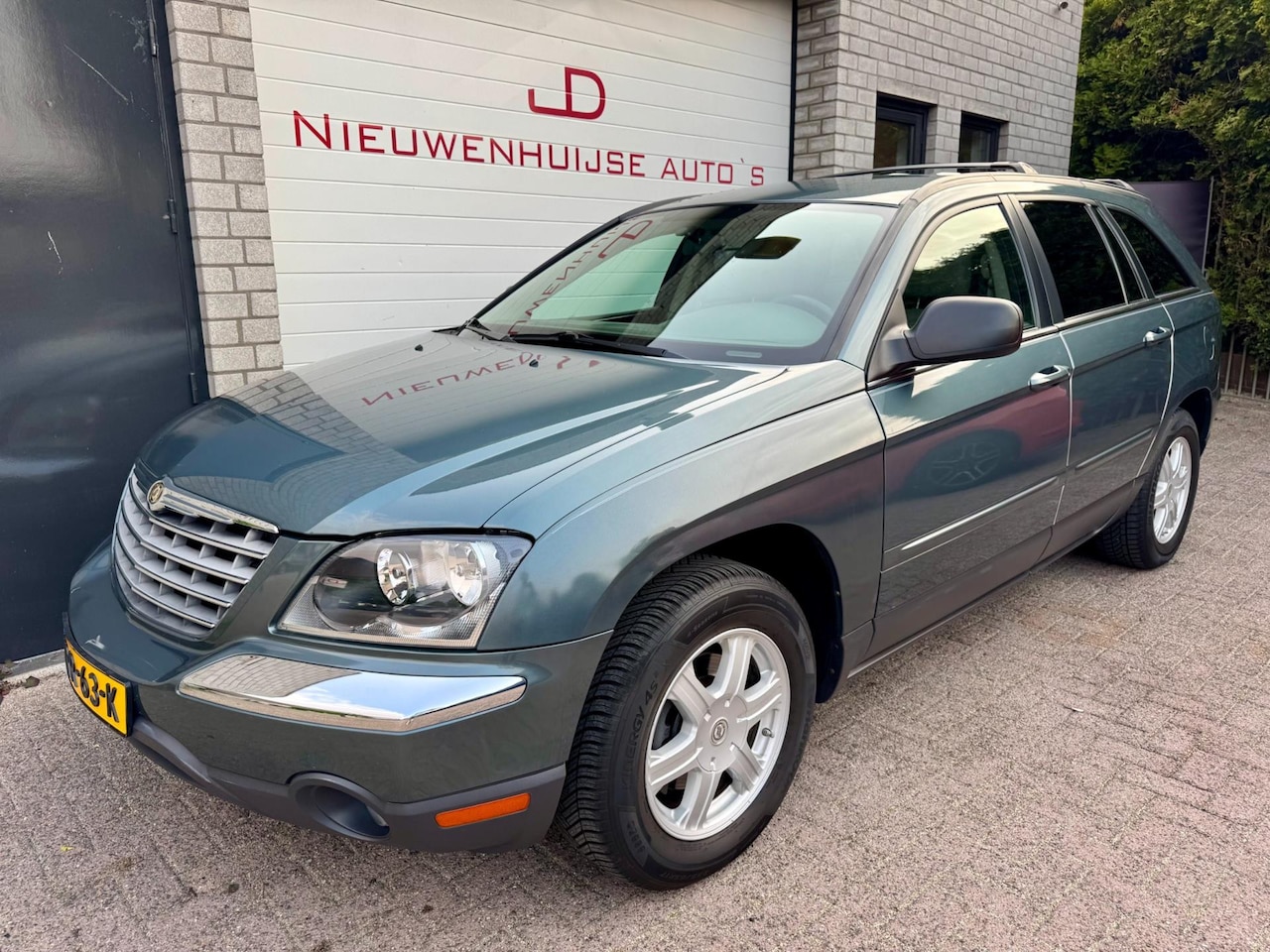Chrysler Pacifica - 3.5 V6 3.5 V6, 1e eigenaar, 79.014km, 6 persoons, leder, Navi, camera ect… - AutoWereld.nl