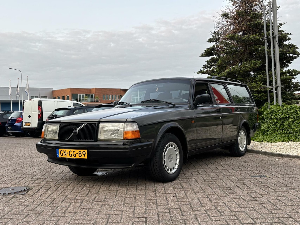Volvo 240 - 2.3i GLE 2.3i GLE, LPG, APK, 1e eigenaar! , Opknapper. - AutoWereld.nl