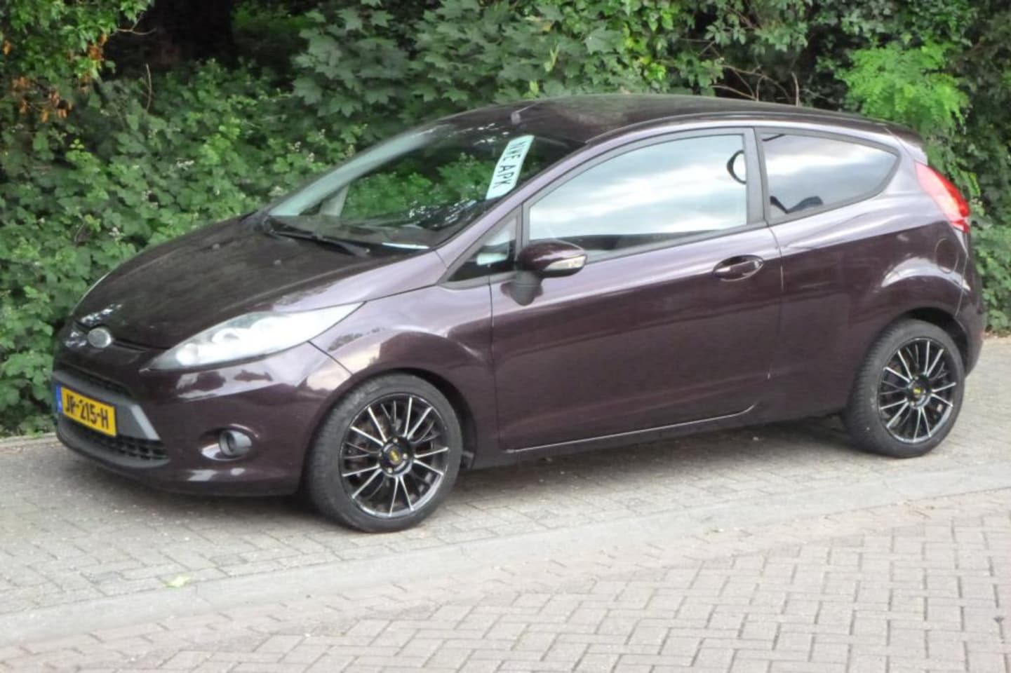 Ford Fiesta - 1.25 Trend AIRCO LM-wielen Vette kleur NWE APK - AutoWereld.nl