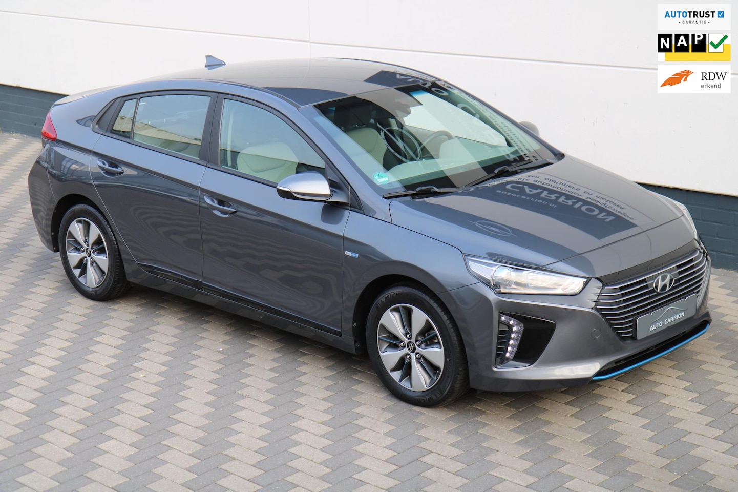 Hyundai IONIQ - 1.6 GDi PHEV 1ste eig. dealer onderhouden !!! - AutoWereld.nl