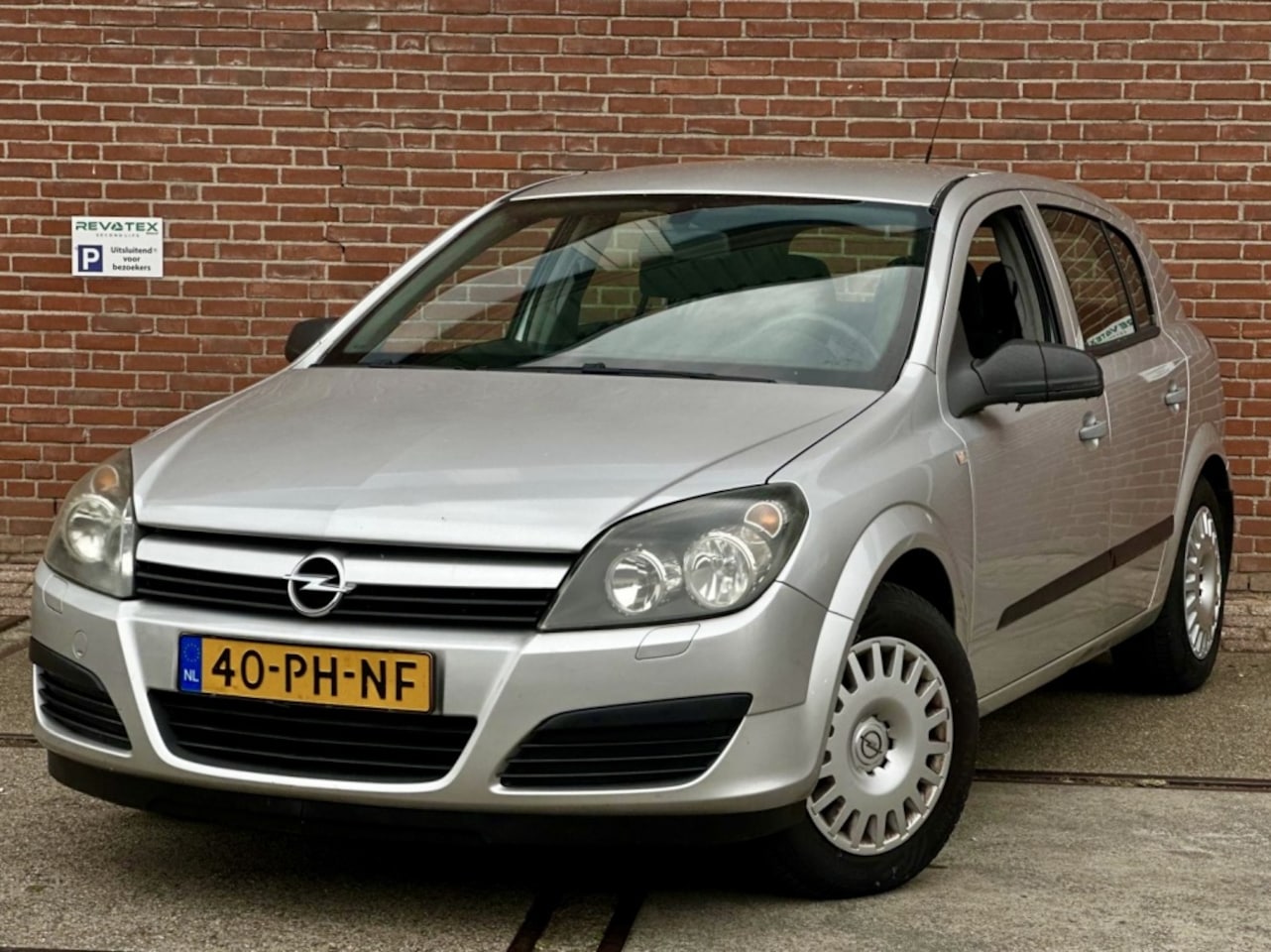 Opel Astra - 1.6 Essentia 1.6 Essentia - AutoWereld.nl