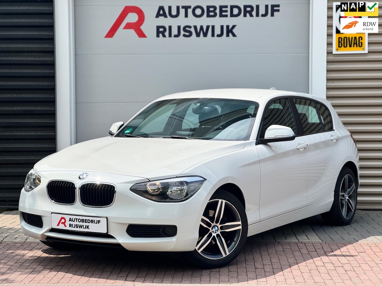 BMW 1-serie - 114i Business Airco/Stoelverwarming - AutoWereld.nl