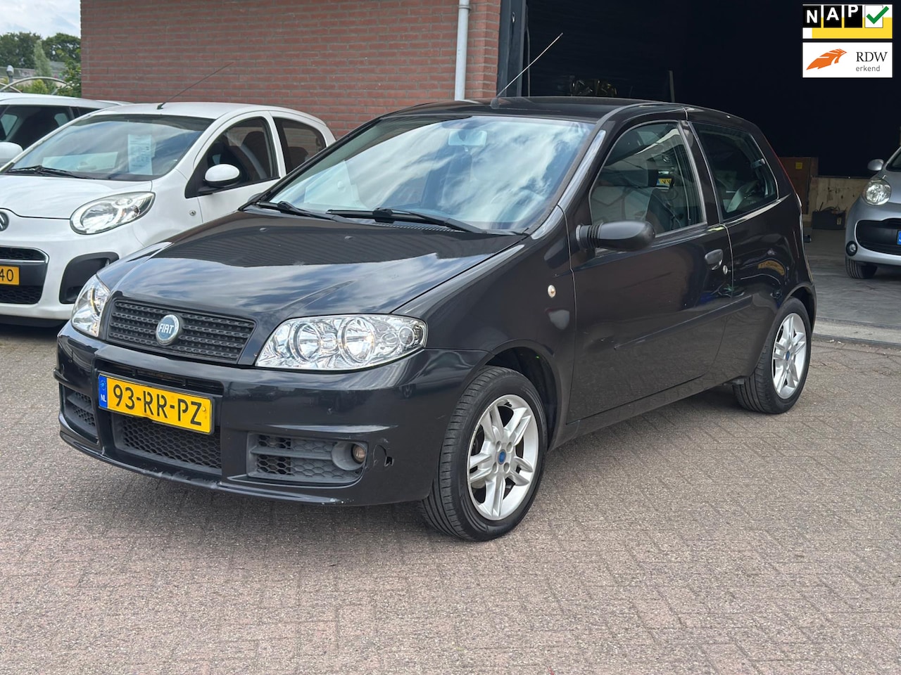 Fiat Punto - 1.2 Navigator AIRCO, APK, BOEKJES!! - AutoWereld.nl
