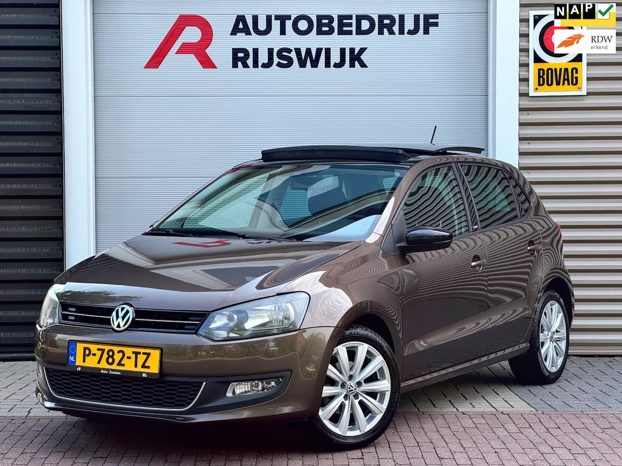 Volkswagen Polo - 1.2 TSI Comfortline Pano/Navi - AutoWereld.nl