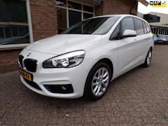 BMW 2-serie Gran Tourer - 220i Automaat / Clima / Navi / Stoelverwarming / Trekhaak Afneembaar