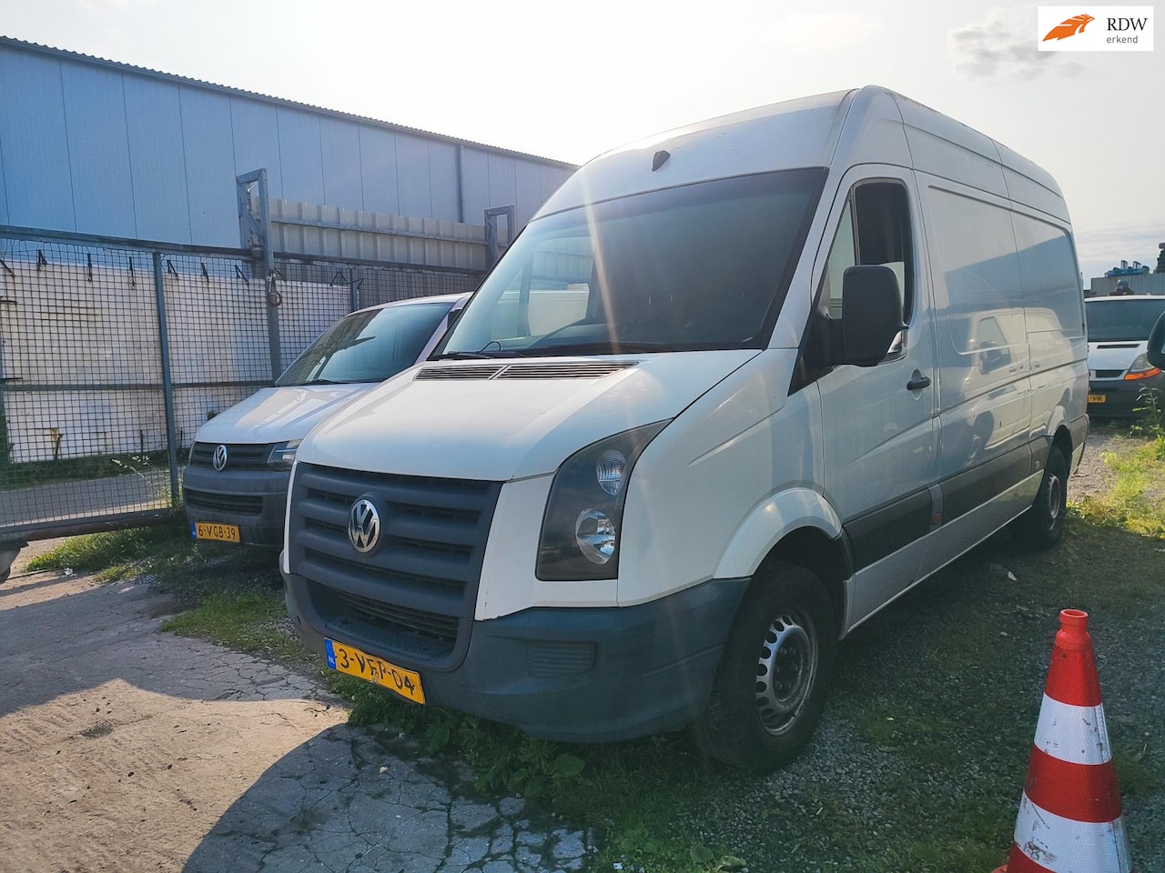 Volkswagen Crafter - 35 2.5 TDI L2H2 MOTOR DEFECT!!!! - AutoWereld.nl