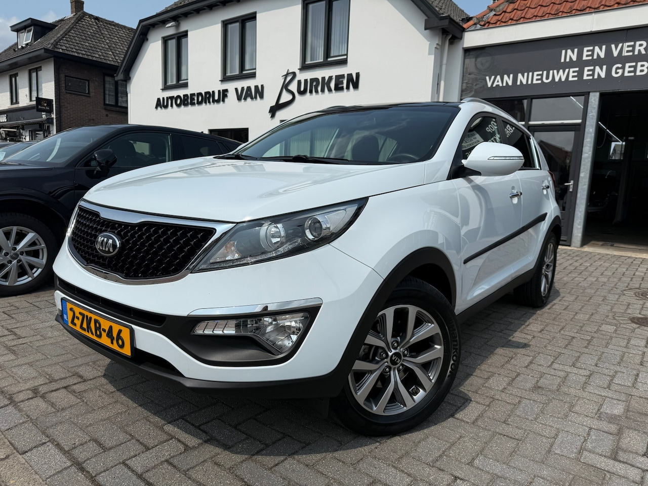 Kia Sportage - 1.6 GDI BusinessPlusLine 1.6 GDI BusinessPlusLine,Panoramadak,Trekhaak,Achteruitrij camera,Navigatie - AutoWereld.nl