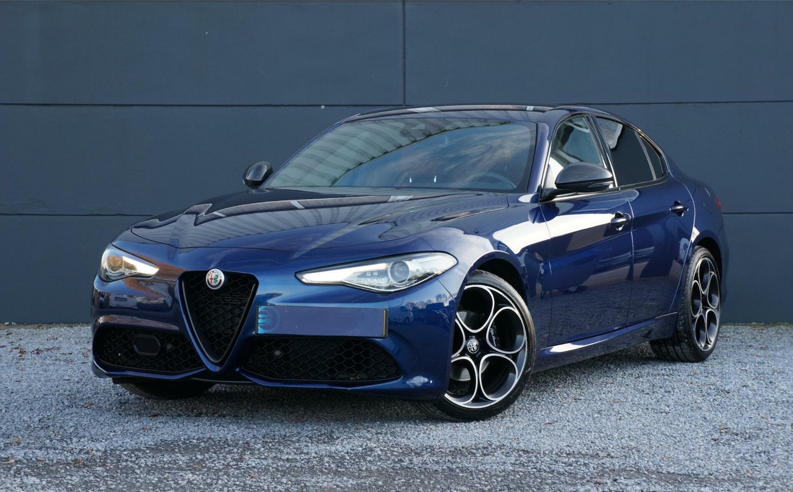Alfa Romeo Giulia - 2.0T B-Tech 300PK - AutoWereld.nl