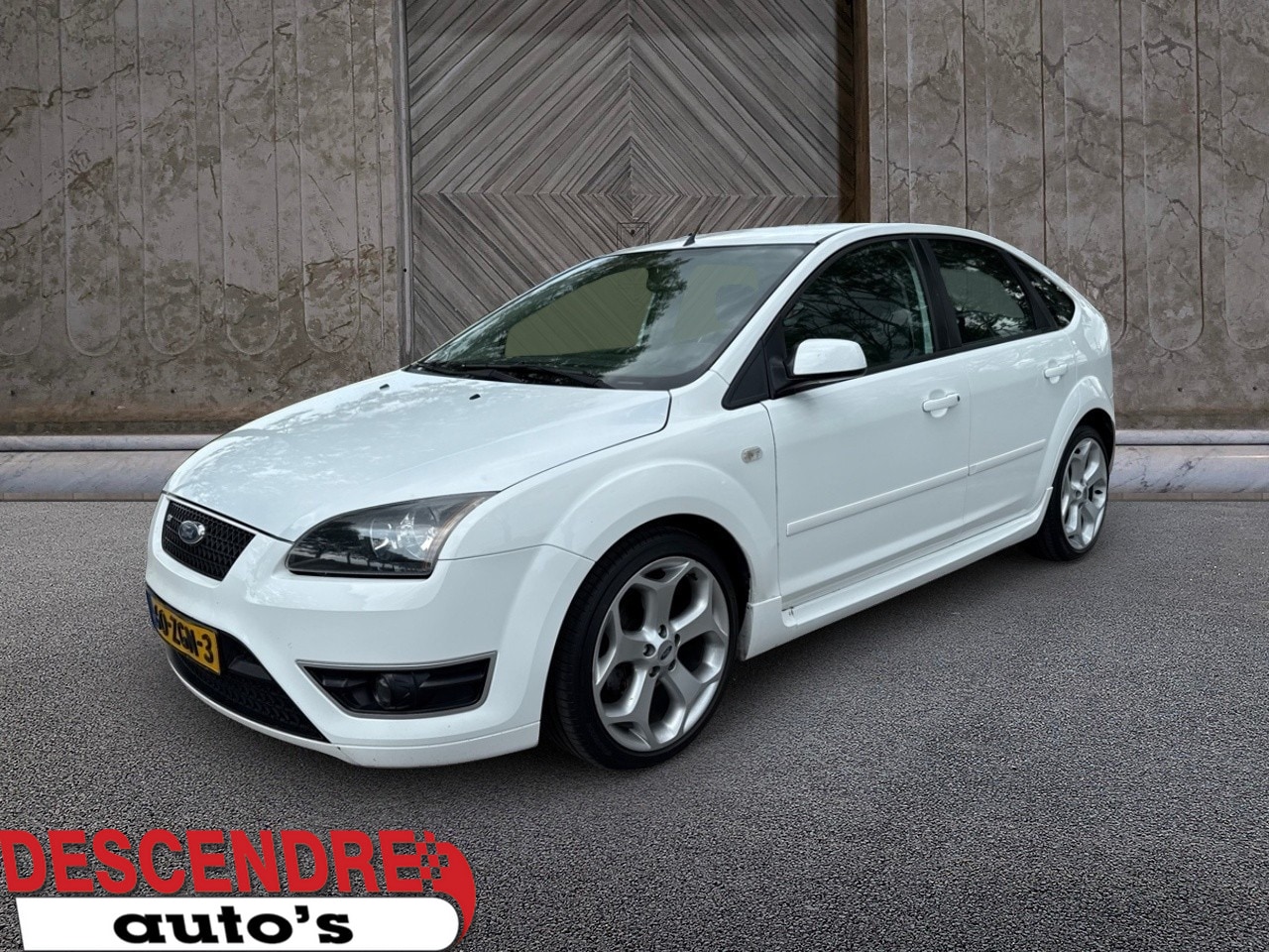Ford Focus - 1.6-16V ST-line, 5 drs sport - AutoWereld.nl