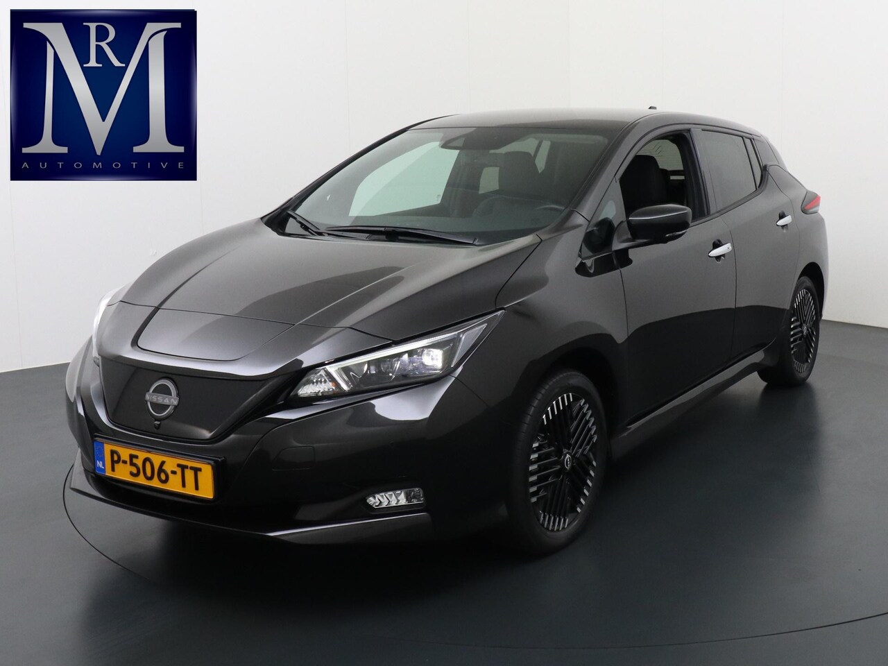 Nissan LEAF - e+ Tekna 62 kWh ORIG. NL. NAP KM. | LEDER | BOSE AUDIO | STOEL + STUURVERWARMING - AutoWereld.nl