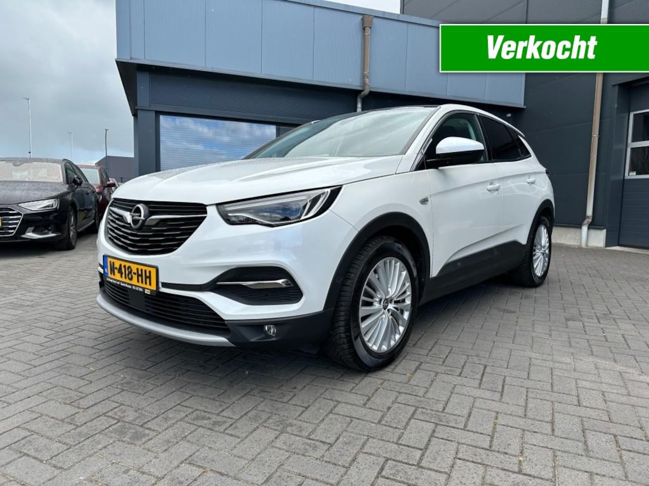 Opel Grandland X - 1.2 Turbo innovation Camera Leder Panorama Trekhaak - AutoWereld.nl