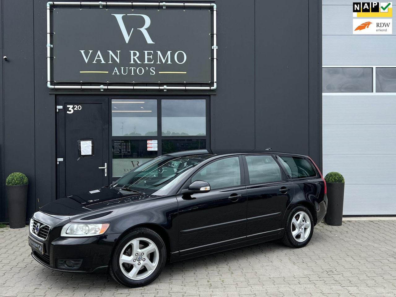Volvo V50 - 2.0 Sport Clima|Cruise|Navi|Xenon|Pdc|Trekhaak|Nap! - AutoWereld.nl