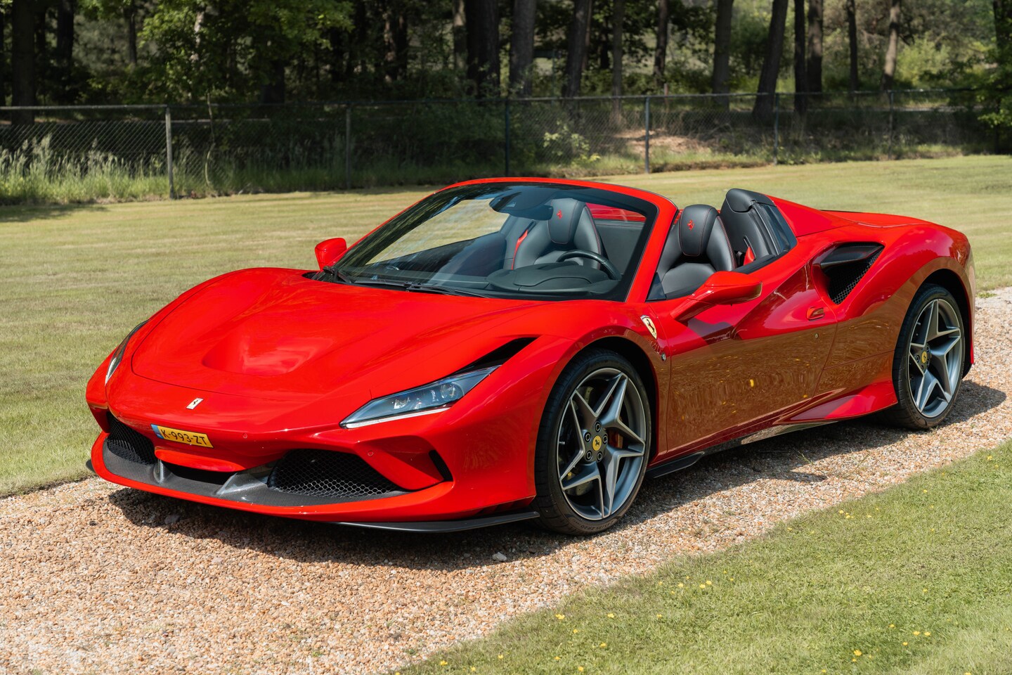 Ferrari F8 Spider - 3.9 V8 HELE | Carbon | Lift | Passenger Display | Orig. NL | - AutoWereld.nl