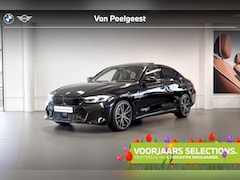 BMW 3-serie - Sedan 330e | M Sport | Stoelverwarming | Harman Kardon | Glazen Panoramadak | Driving Assi