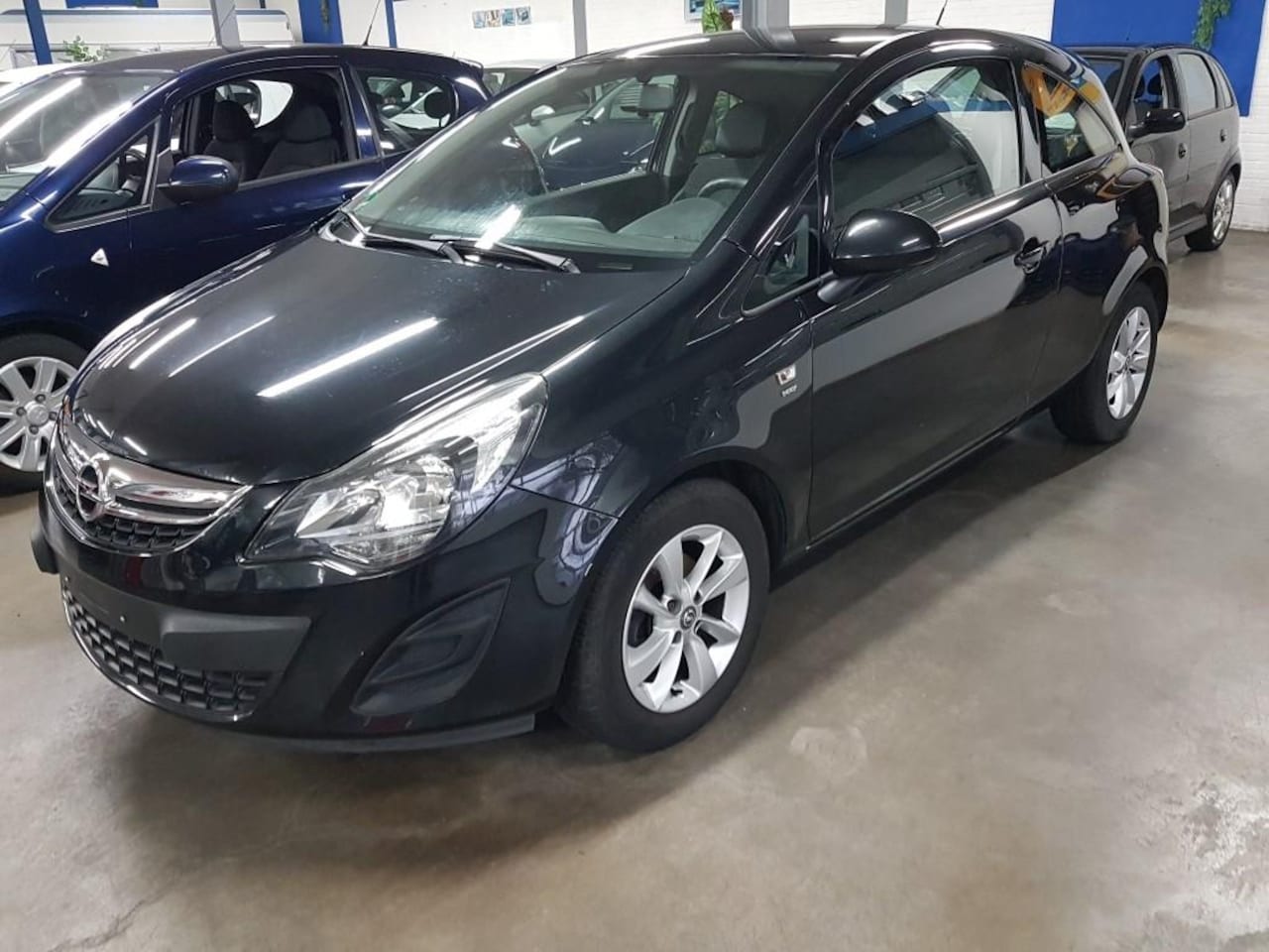 Opel Corsa - D 1200i 16V 3 DEURS AIRCO SLECHTS 34.000 KM - AutoWereld.nl