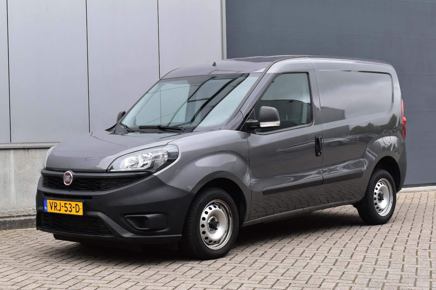 Fiat Doblò Cargo - 1.6 MJ L1H1 23.000KM NAP | Metallic grijs | Betimmerd | Airco | Garantie - AutoWereld.nl