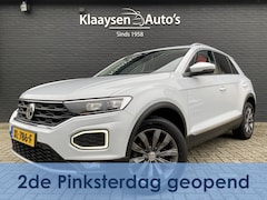Volkswagen T-Roc - 1.5 TSI 150 pk Sport | 1e eigenaar | dealer onderh. | panoramadak | apple carplay | wit me
