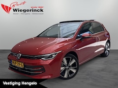 Volkswagen Golf - 1.5 eHybrid Style Edition 204PK DSG Pano-Schuifdak, Adaptieve Cr