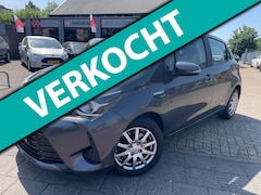 Toyota Yaris - 1.5 Hybrid Active *camera + pdc + trekhaak afneembaar + navigatie
