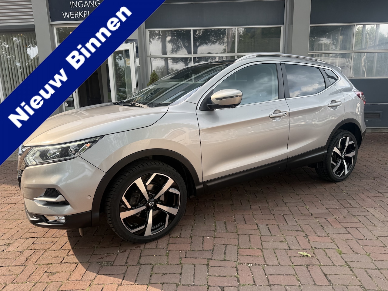 Nissan Qashqai - 1.2 Tekna Automaat Leder Pano Trekhaak 09-2018 95.487 KM - AutoWereld.nl