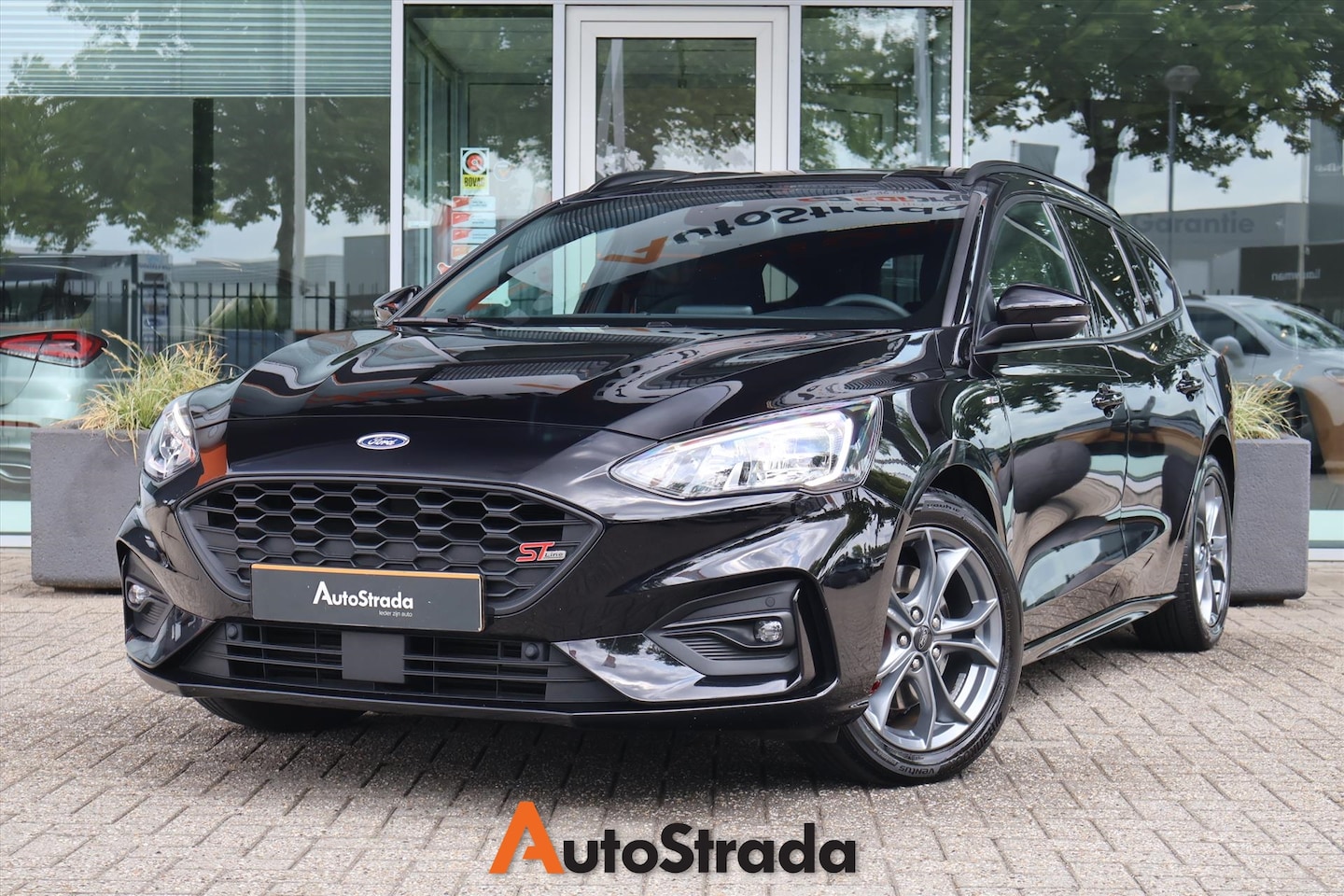 Ford Focus Wagon - 1.0 EcoBoost Hybrid ST-LINE 125pk I Winterpakket I B&O Audio I Climate I Carplay - AutoWereld.nl