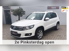 Volkswagen Tiguan - 1.4 TSI Sport&Style panoramadak, navigatie, pdc, 160 pk