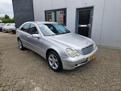 Mercedes-Benz C-klasse - 220 CDI Avantgarde AUTOMAAT/Airco