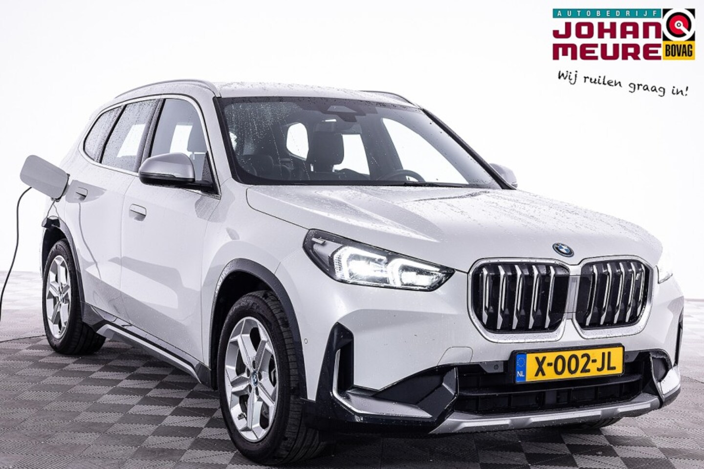 BMW iX1 - xDrive30 Launch Edition 67 kWh | LEDER | Trekhaak ✅ 1e Eigenaar *2e Pinksterdag OPEN v.a 1 - AutoWereld.nl