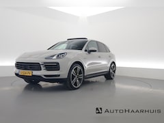 Porsche Cayenne - 3.0 E-Hybrid Platinum Edition | Pano | Sport chrono | 22'' | Luchtvering | Bose Audio | Ad