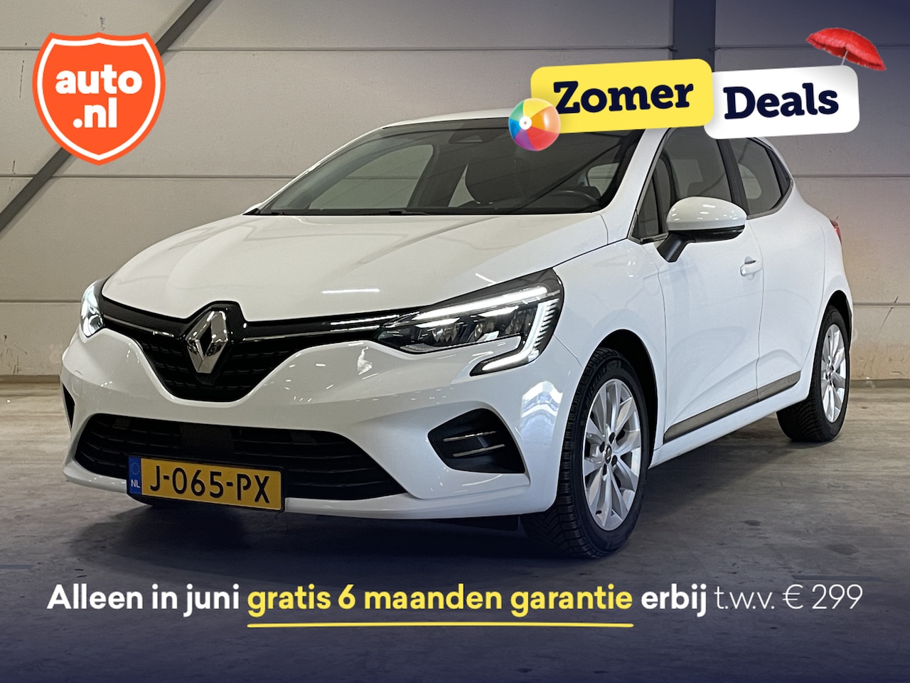 Renault Clio - 1.3 TCe Intens | Cruise Control | Carplay | LED | Parkeersensoren achter | Lederen/Stof be - AutoWereld.nl