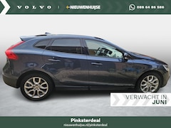 Volvo V40 Cross Country - 1.5 T3 Polar+ Luxury