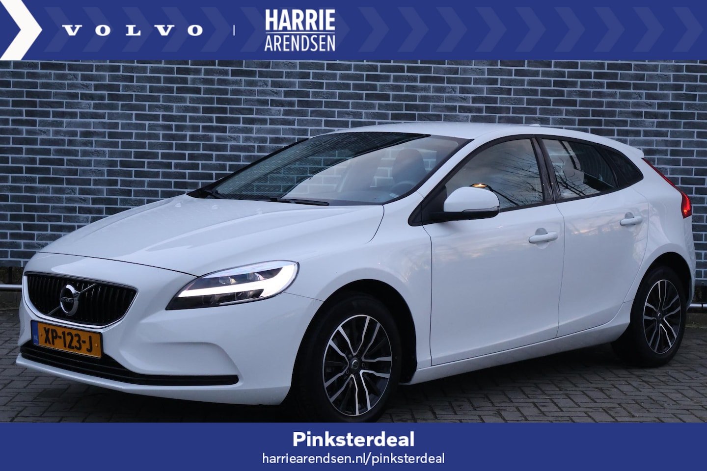 Volvo V40 - 1.5 T2 Polar | Automaat | LED koplampen | Cruise control | Airconditioning | 16 inch licht - AutoWereld.nl