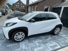 Toyota Aygo X - 1.0 VVT-i S-CVT play
