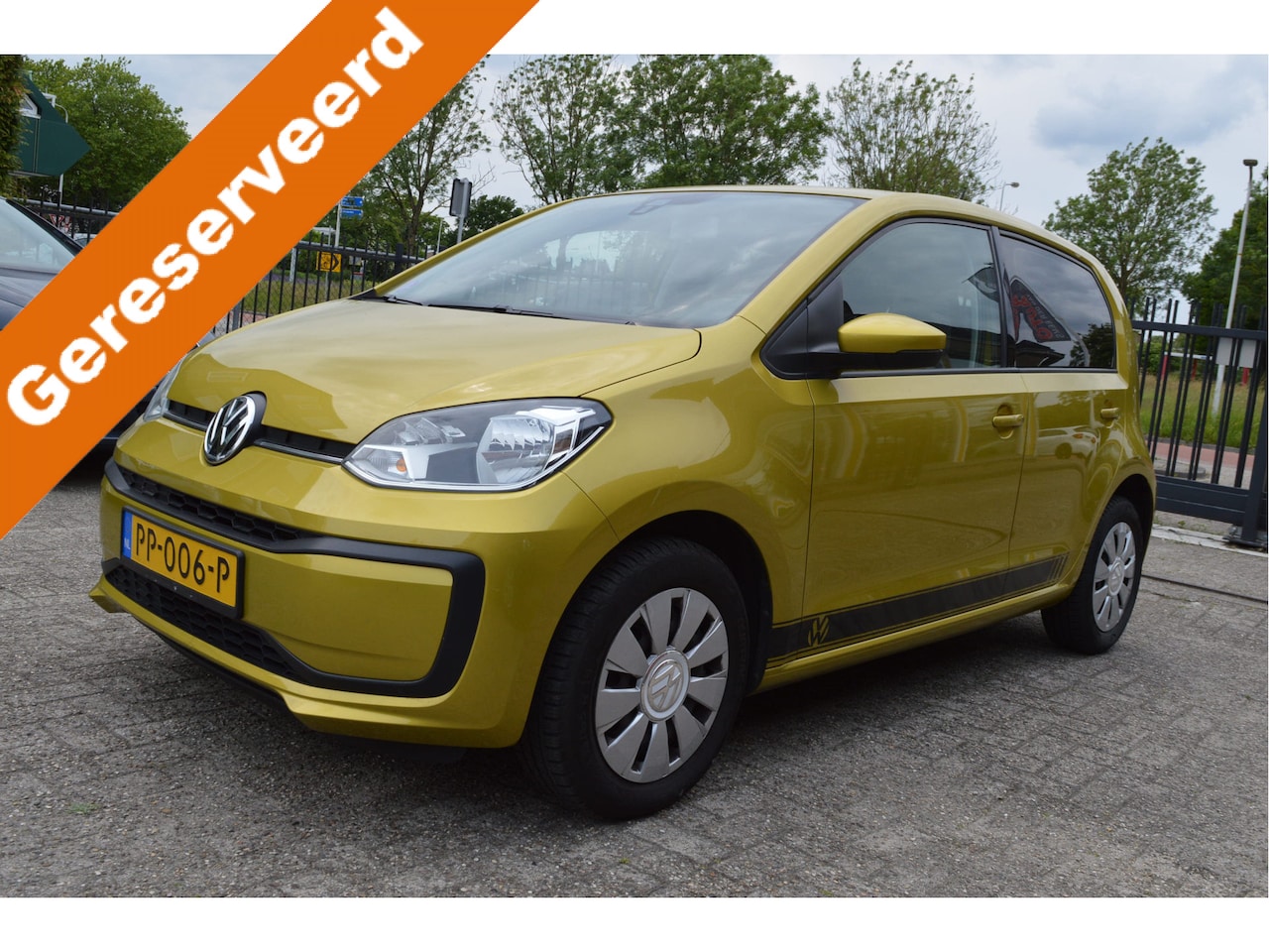 Volkswagen Up! - 1.0 BMT move up! Nap / Airco / dab + / 5 Deurs - AutoWereld.nl