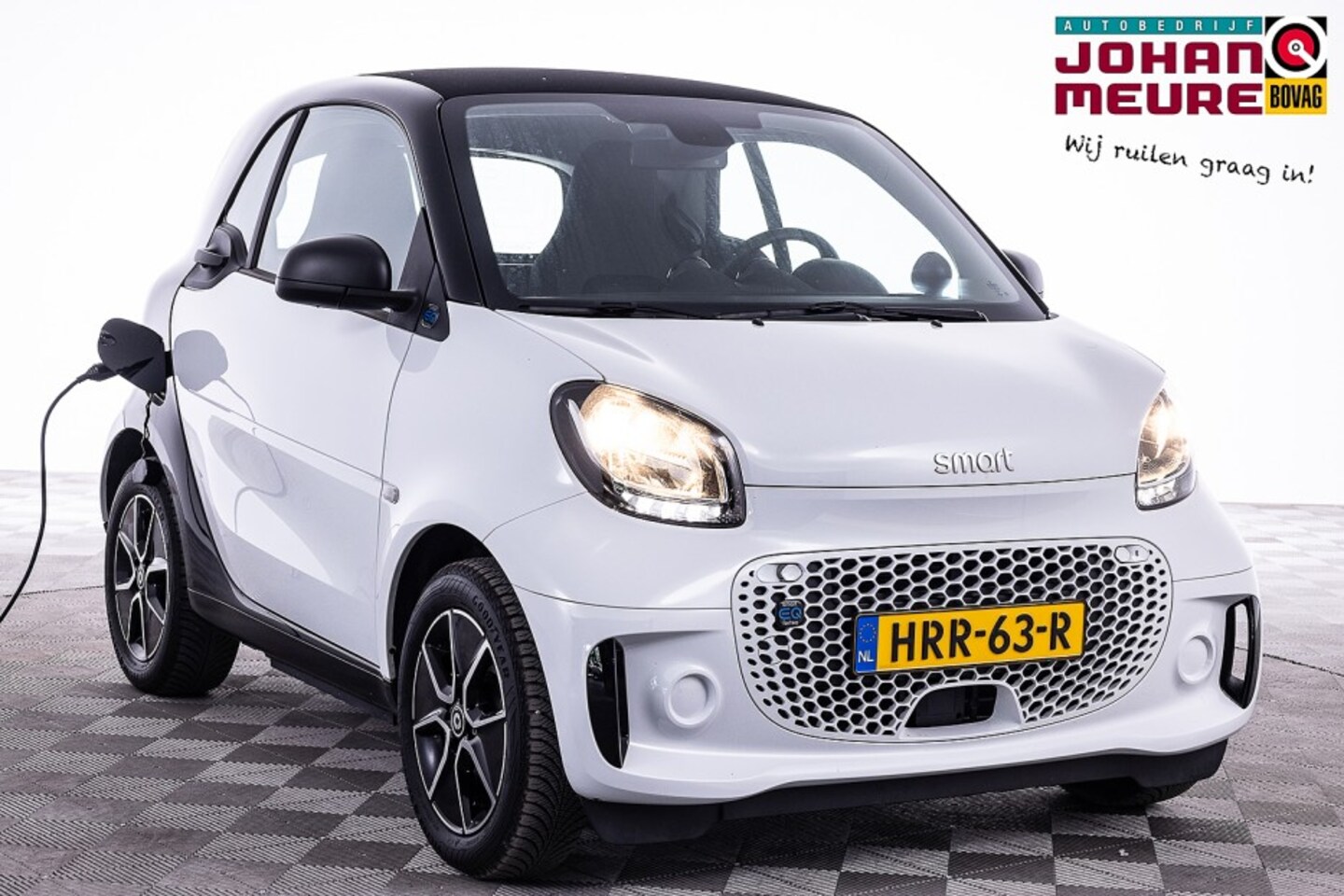 Smart Fortwo - EQ Comfort 18 kWh | 22-KW SNELLADEN | ECC | VELGEN *2e Pinksterdag OPEN v.a 11u tot 17u* - AutoWereld.nl