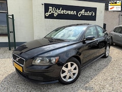 Volvo S40 - 2.4 Exclusive Clima |LM | Schuifdak | Trekhaak | Parkeersensoren
