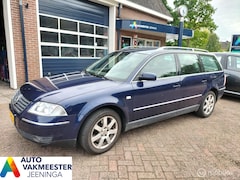 Volkswagen Passat Variant - 2.3 V5 Highline