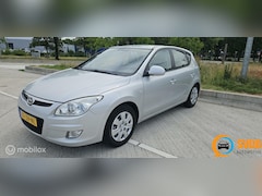 Hyundai i30 - 1.6i Dynamic 5d/airco/el-pakk/audio/afk-trekhaak