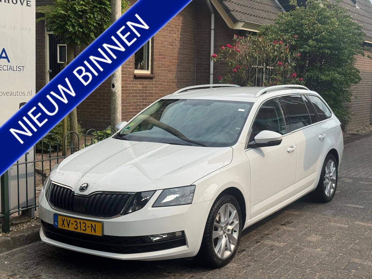 Skoda Octavia Combi - 1.6 TDI Greentech Clever Edition Lichtmetalen velgen/Cruise Control/Parkeersensoren - AutoWereld.nl