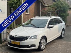 Skoda Octavia Combi - 1.6 TDI Greentech Clever Edition Lichtmetalen velgen/Cruise Control/Parkeersensoren