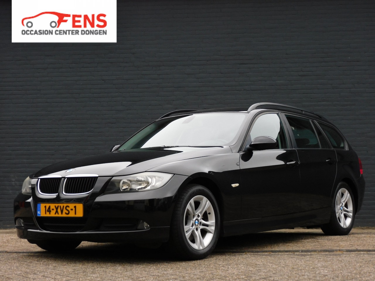 BMW 3-serie Touring - 320i NAVI! CLIMA! CRUISE!  PDC ACHTER! LM VELGEN! TREKHAAK! - AutoWereld.nl