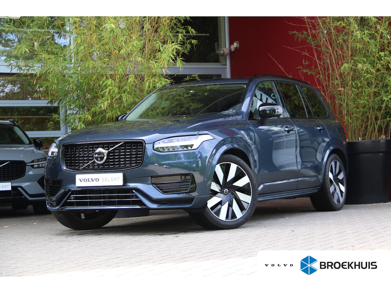 Volvo XC90 - 2.0 T8 Plug-in hybrid AWD Ultra Dark | Luchtvering | Bowers&Wilkins | Trekhaak | 360 Camer - AutoWereld.nl