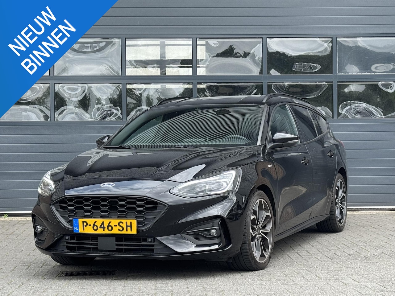 Ford Focus Wagon - 1.0 ECOBOOST ST LINE X BUSINESS I AUTOMAAT I CRUISE CONTROL I CARPLAY I NAVIGATIE - AutoWereld.nl