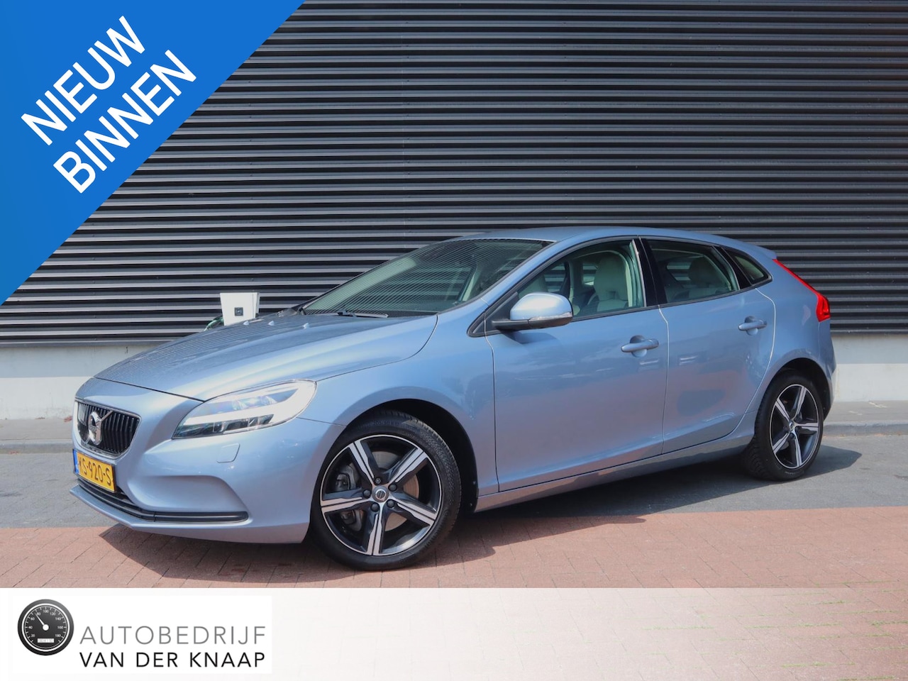 Volvo V40 - 1.5 T2 Nordic+ | Clima | Adapt. Cruise | Intellisafe | Navi Full Map | LED | Stoelverw. | - AutoWereld.nl