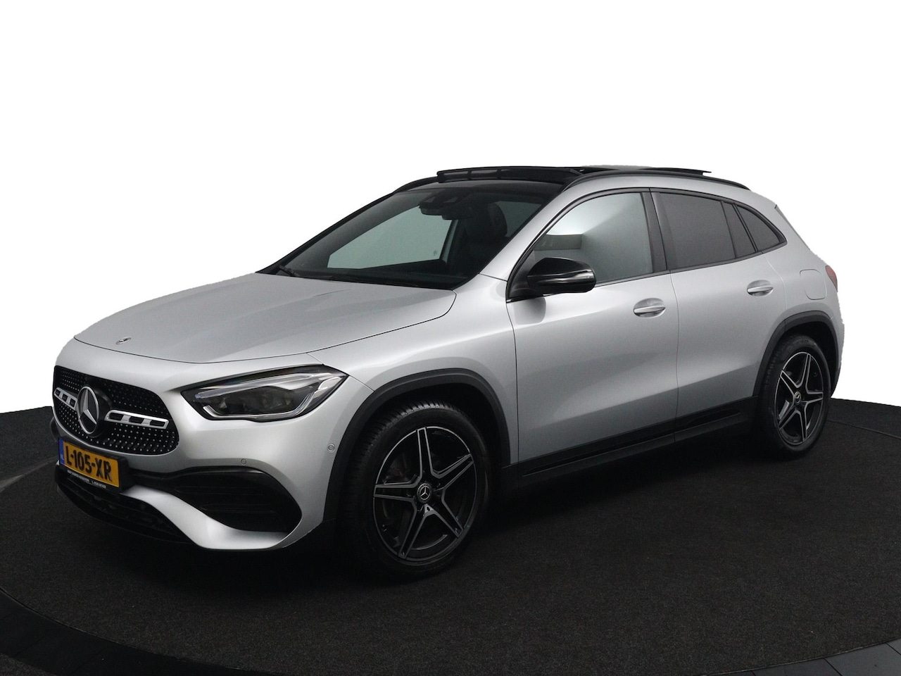Mercedes-Benz GLA-Klasse - 180 Business Solution AMG Panoramadak - AutoWereld.nl